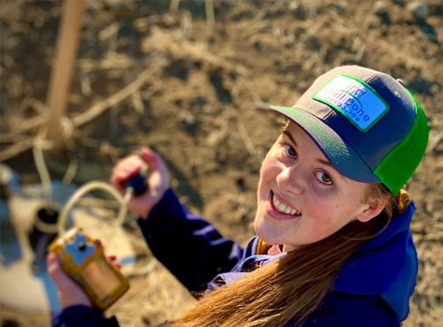 volunteer helping fight climate change