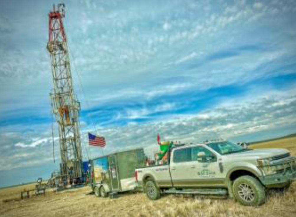 Palmer Bow Island - rig to stop methane leaking well.